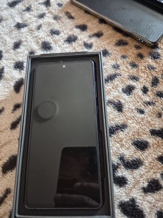 Vând Samsung S20 Fe