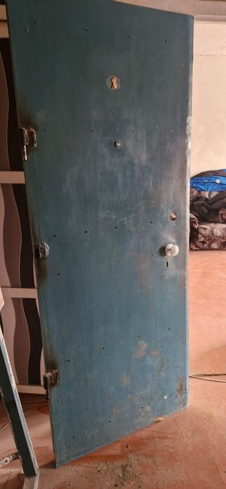 Железная дверь входная