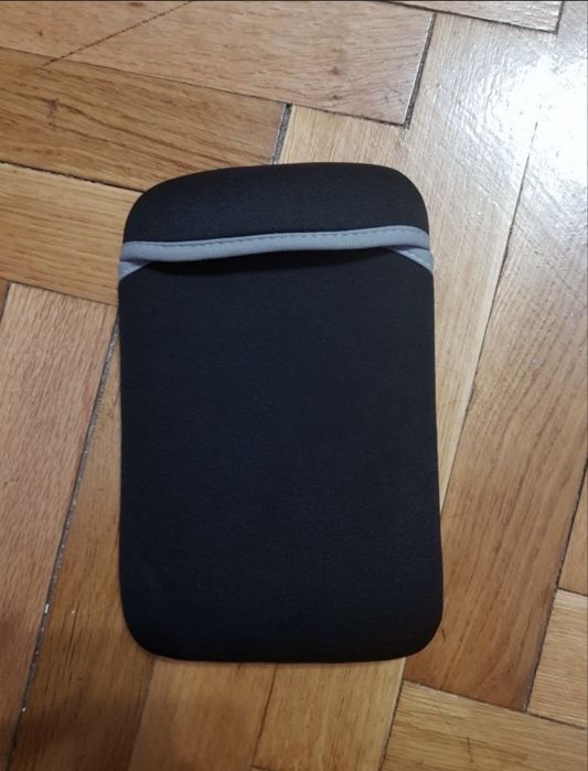 Vand huse si folii sticla Samsung Galaxy S3 S20 si huse tableta 7"