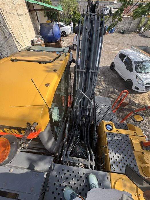 volvo 140 ew ekskavator sotiladi