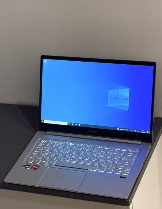 Продам ноутбук acer новой модели