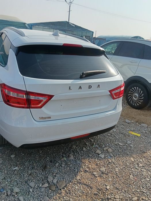 Aka moshinani olasiz minasiz