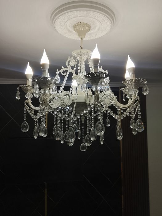 Люстра в зал 8 рожковый