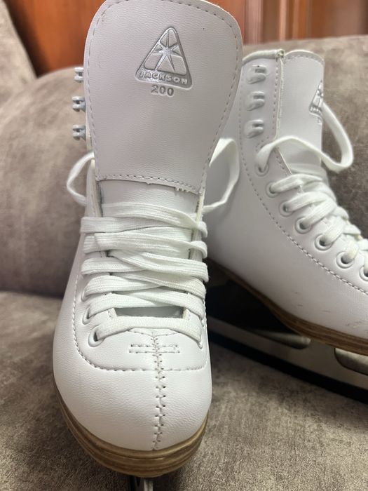 Профессиональные коньки