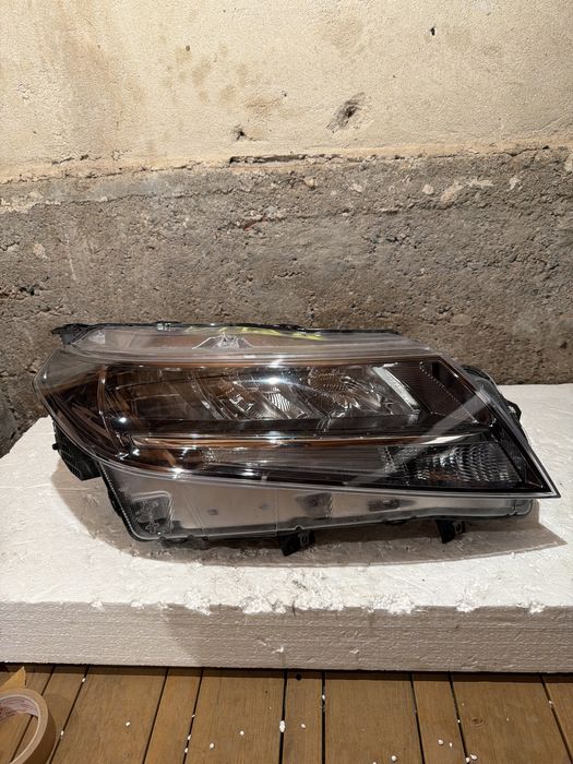 Фар Suzuki Vitara