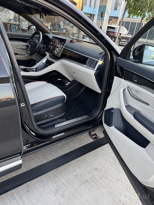 Byd Chempion 605 km Qora rang Batareya yomkisti 98%