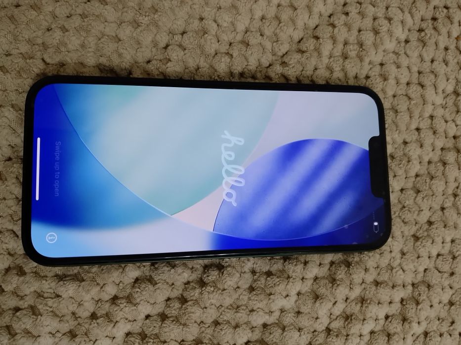 IPhone 13 зелёный