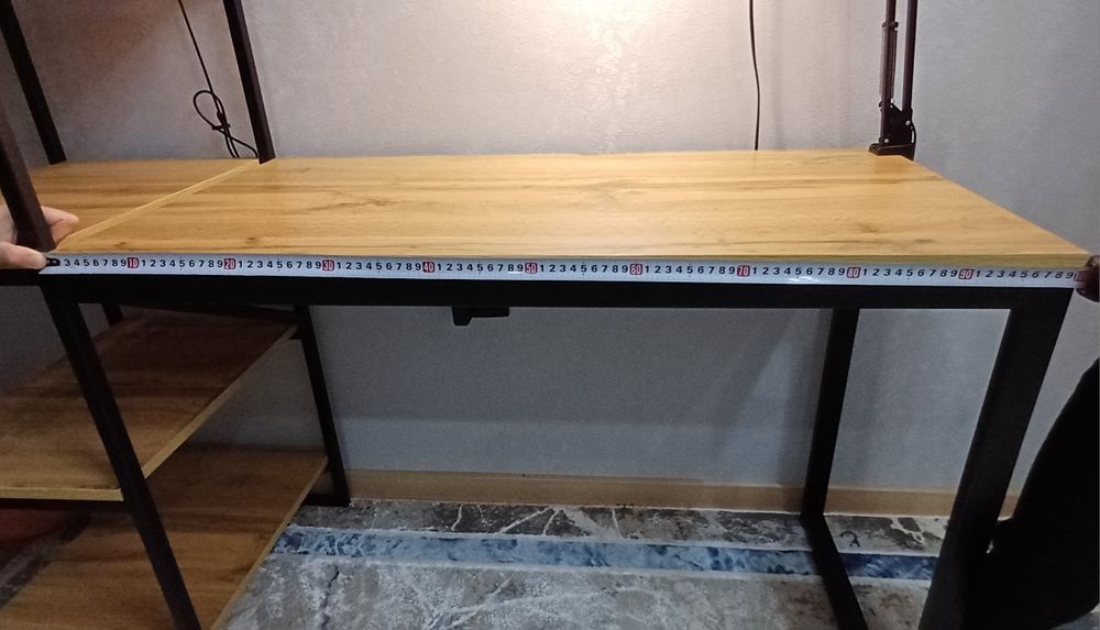 Письменный стол-стеллаж