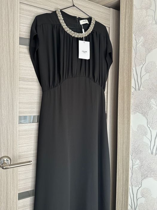 Платье CELINE  шикарное