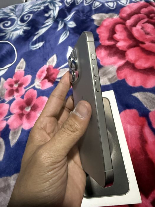 iPhone 15 Pro 256GB ideal 2ta eSIM