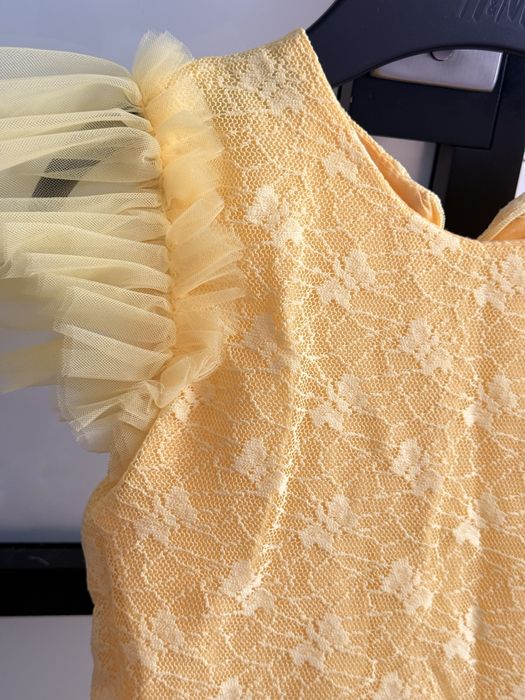 Платья нарядные для девочки