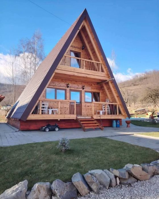 Constructor cabane A Frame pentru locuit sau vacanta