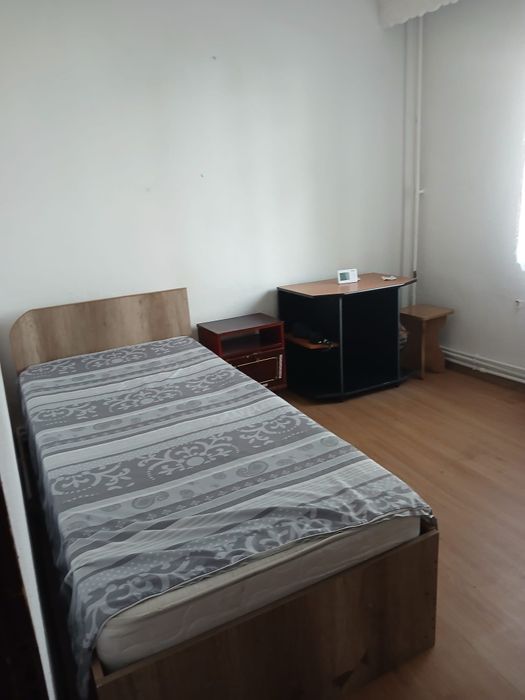 Închiriez apartament 2 camere