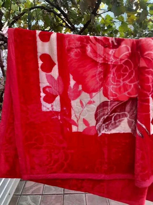 Pături Turcești groase și duble