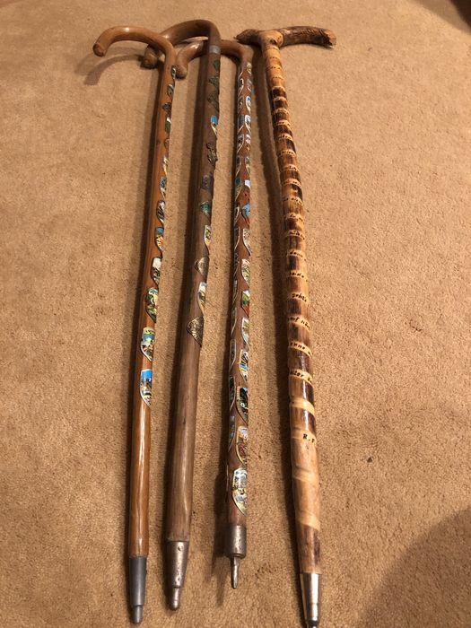 Baston lemn austria, bavareza insigne, sculptat