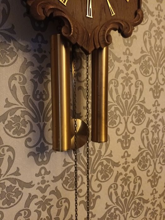 Ceas cu greutăți antic