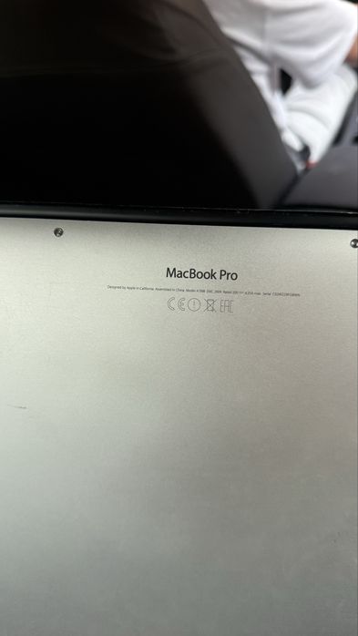 Laptop Macbook Pro 15’ Retina Mid 2015 Defect