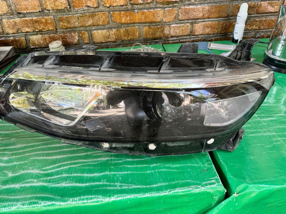 Передние фары Малибу 2