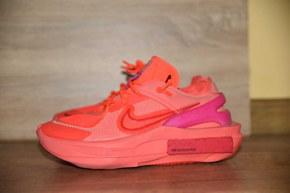 NIKE оригинални дамски маратонки 38.5 номер