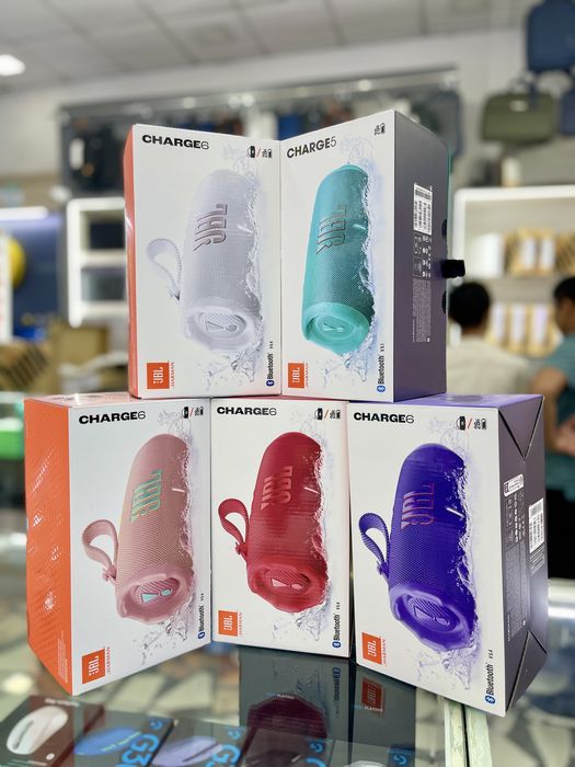 JBL Charge 6 – мощная портативная колонка с глубоким звуком