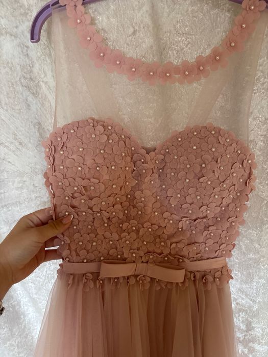 Стилна рокля за всеки повод