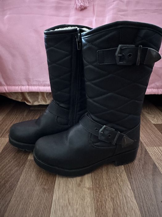 Сапоги зимние. 34 размер/ 36 размер. По 2000 тг.