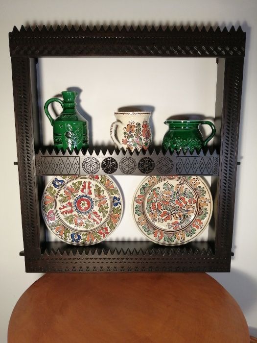 Vand blidar din lemn de tei sculptat cu 2 polite