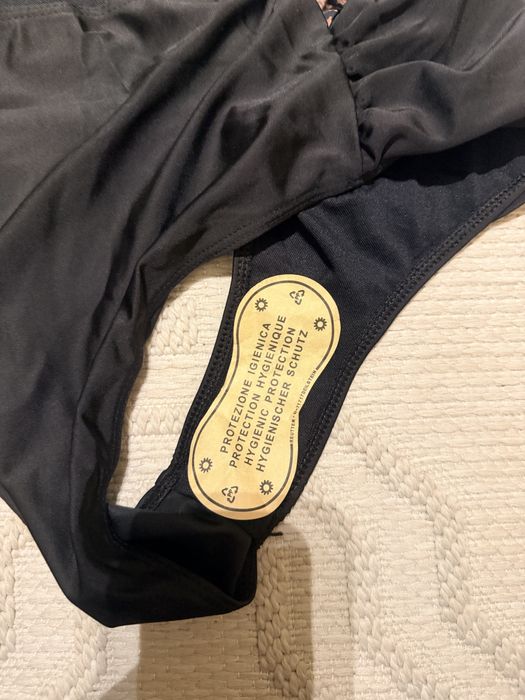 Нов цял дамски бански размер L/XL