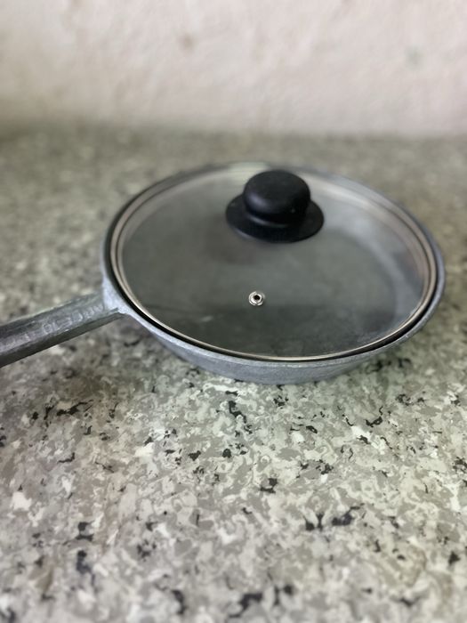 Кастрюли, казаны, сковородки