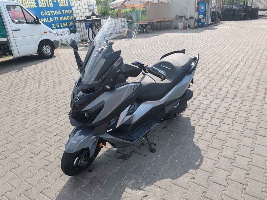 Vând Scuter Sym  Cruisym