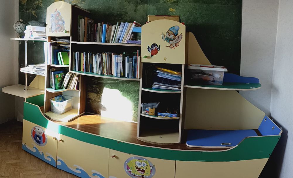 Продам шкаф в детскую (детская стенка)