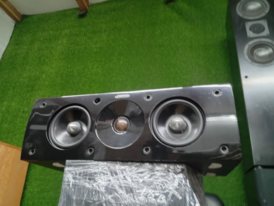 Център Jamo s-60