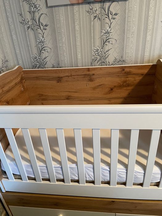 Бебешка кошара с повивалник + музикална играчка