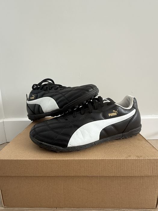 Футболни обувки PUMA - стоножки