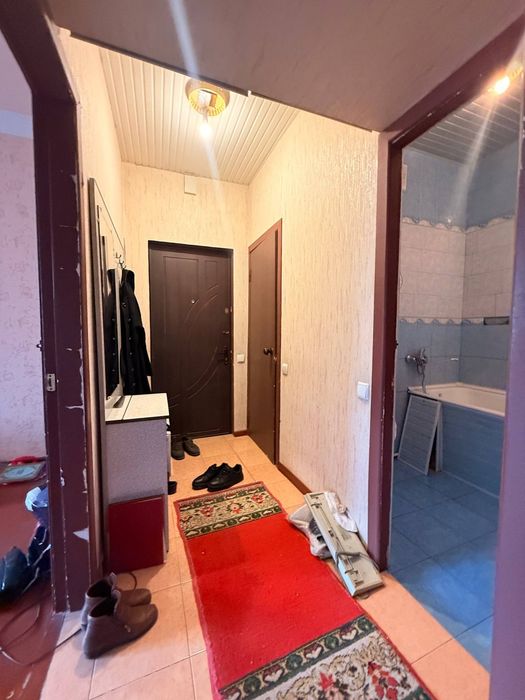 Срочноо
Юнусабад 11кв 3/3/4
Торец