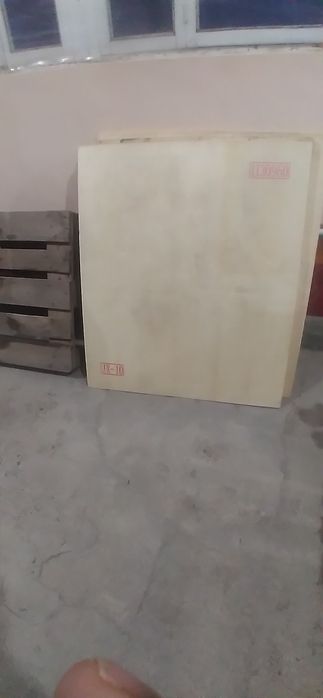 Фанера     сотилади