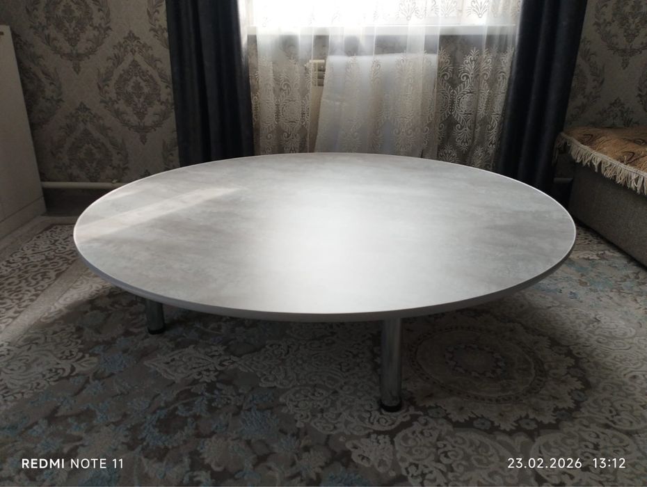 Продам круглые столы