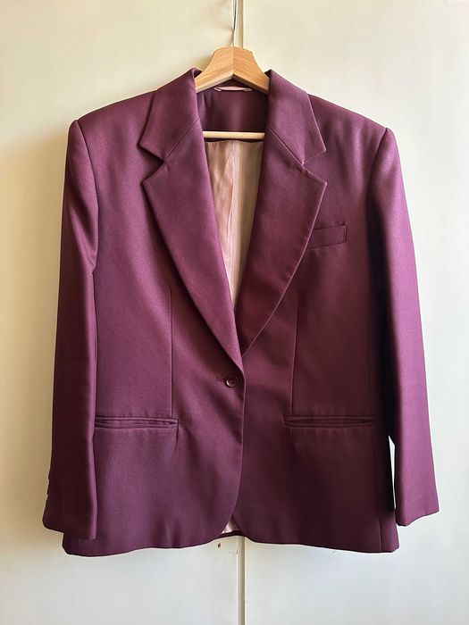 Сако в цвят бордо