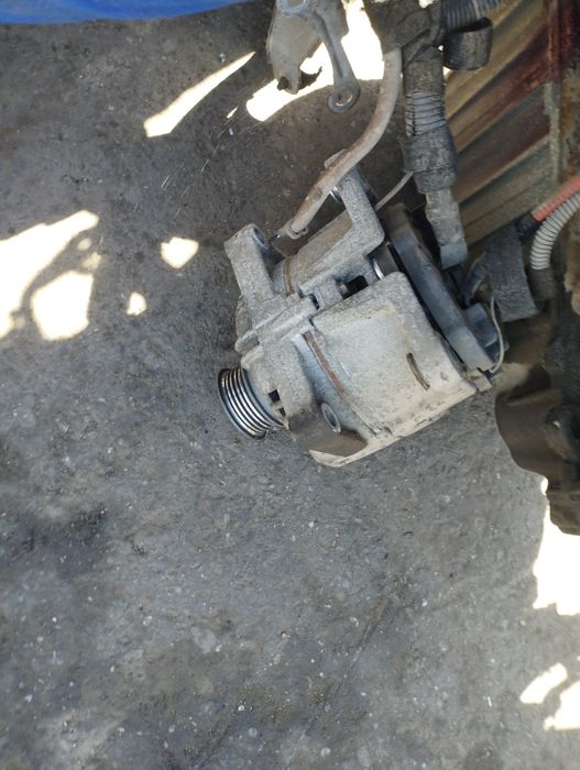 Alternator electromotor clapeta accelerație galerie admisie Opel Astra g 1.6 16valve z16xep