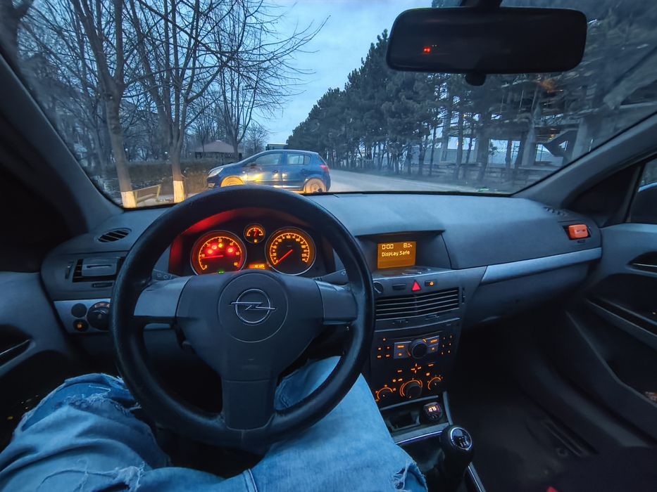 Opel astra h 1.7 cdti