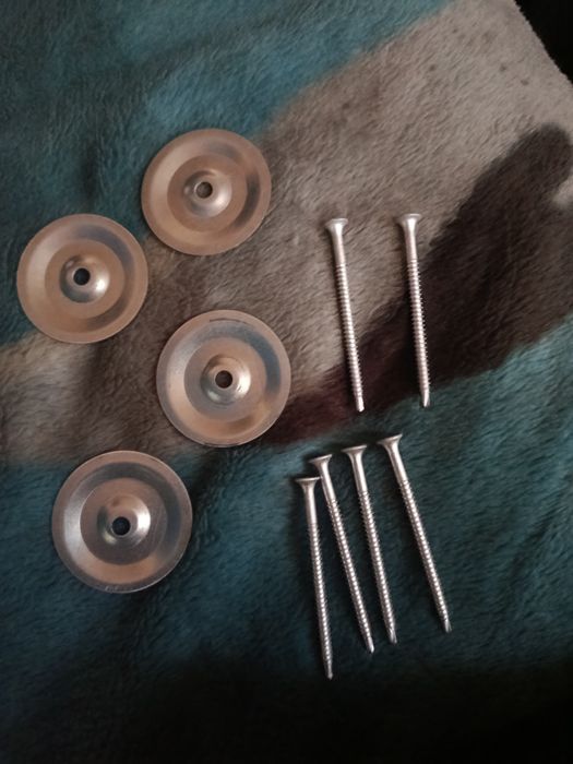 Продам саморезы кровельные