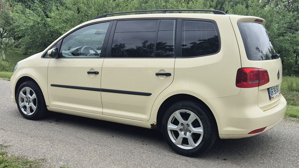 Volkswagen Touran 2.0TDI 140cp automatic 7 locuri