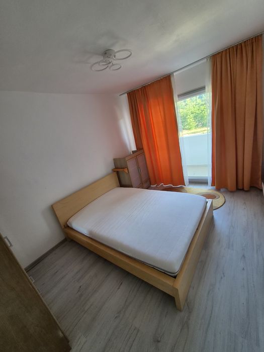 Apartament cu doua camere de inchiriat