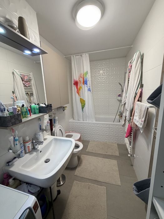 Vand apartament 4 camere cu parcare si boxa 21 Residence Politehnica