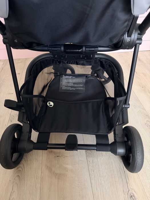 Продаю коляску Easywalker Charley
