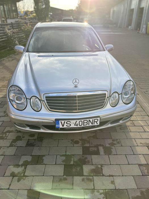 MERCEDES-BENZ E-Class 2005 — imagine 4