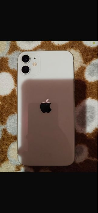 Продам iphone 11