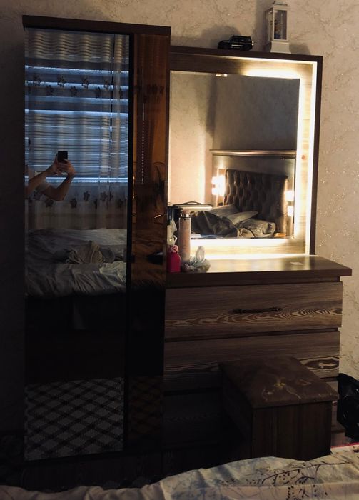 спальня и тримо и стенка