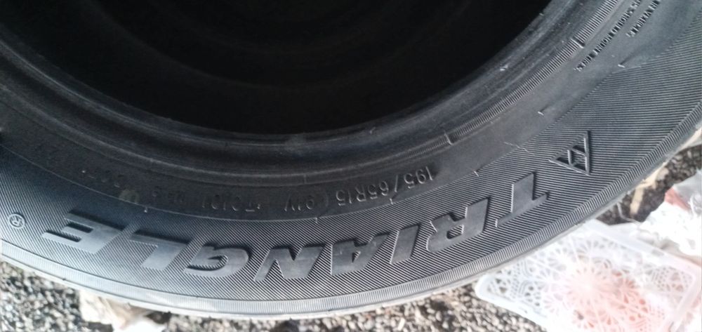 Продам комплект шин на 15