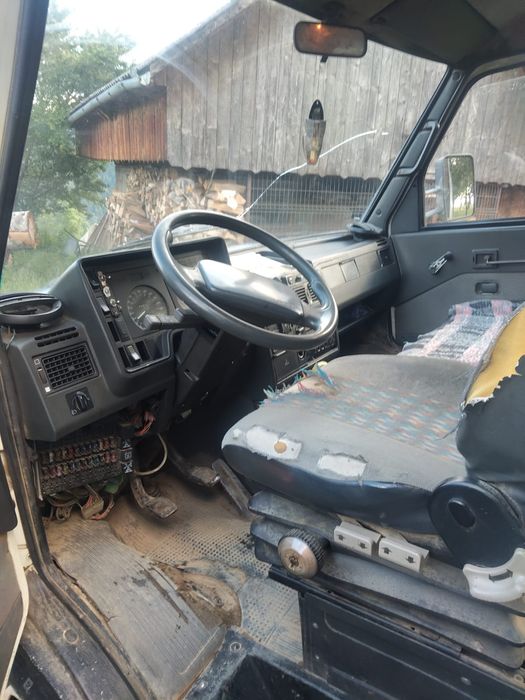 Vând sau schimb Iveco daily